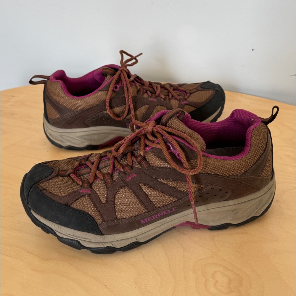 SOLD | Merrell Calia Otter Hiking Shoes